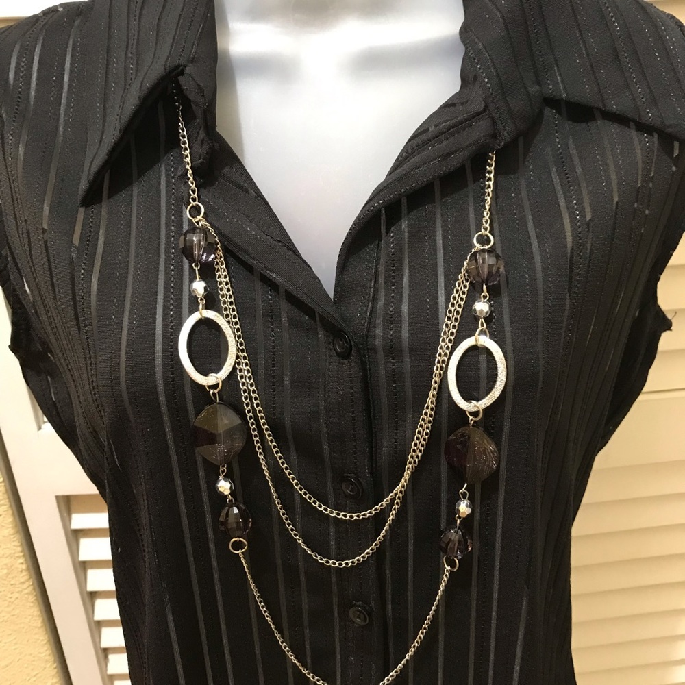 XL ( more like med fit ), NWT,Chic Top